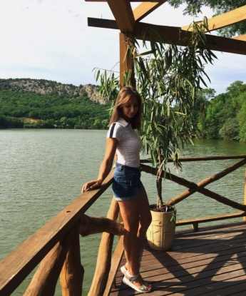 Анжела